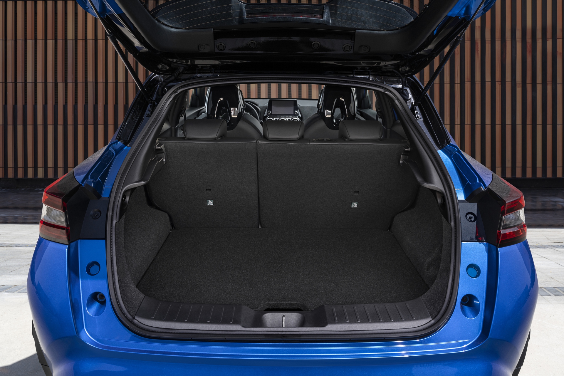 Nissan JUKE Hybrid - Interni (29