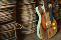 Prisma Guitars, le chitarre si fanno con gli skateboard usati