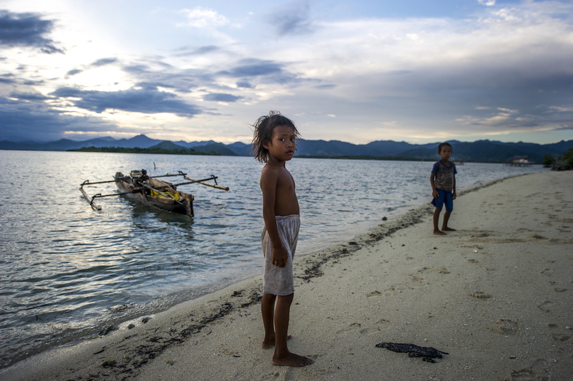 I Bajau Laut, gli ultimi nomadi del mare, fotografati da James Morgan per WWF