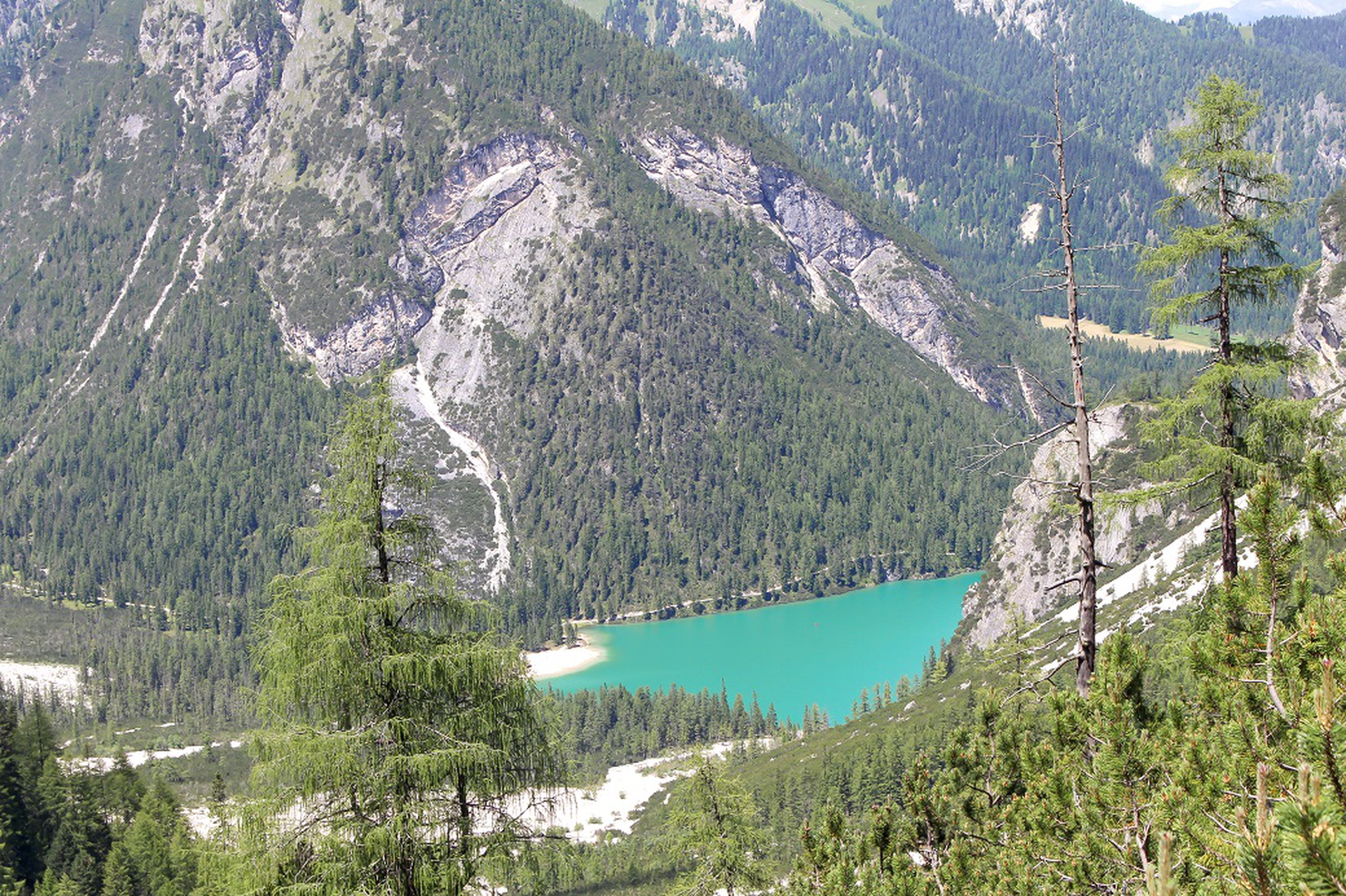 La Croda del Becco sopra Braies è alta 2.810 metri e in ladino si chiama Sas dla Porta