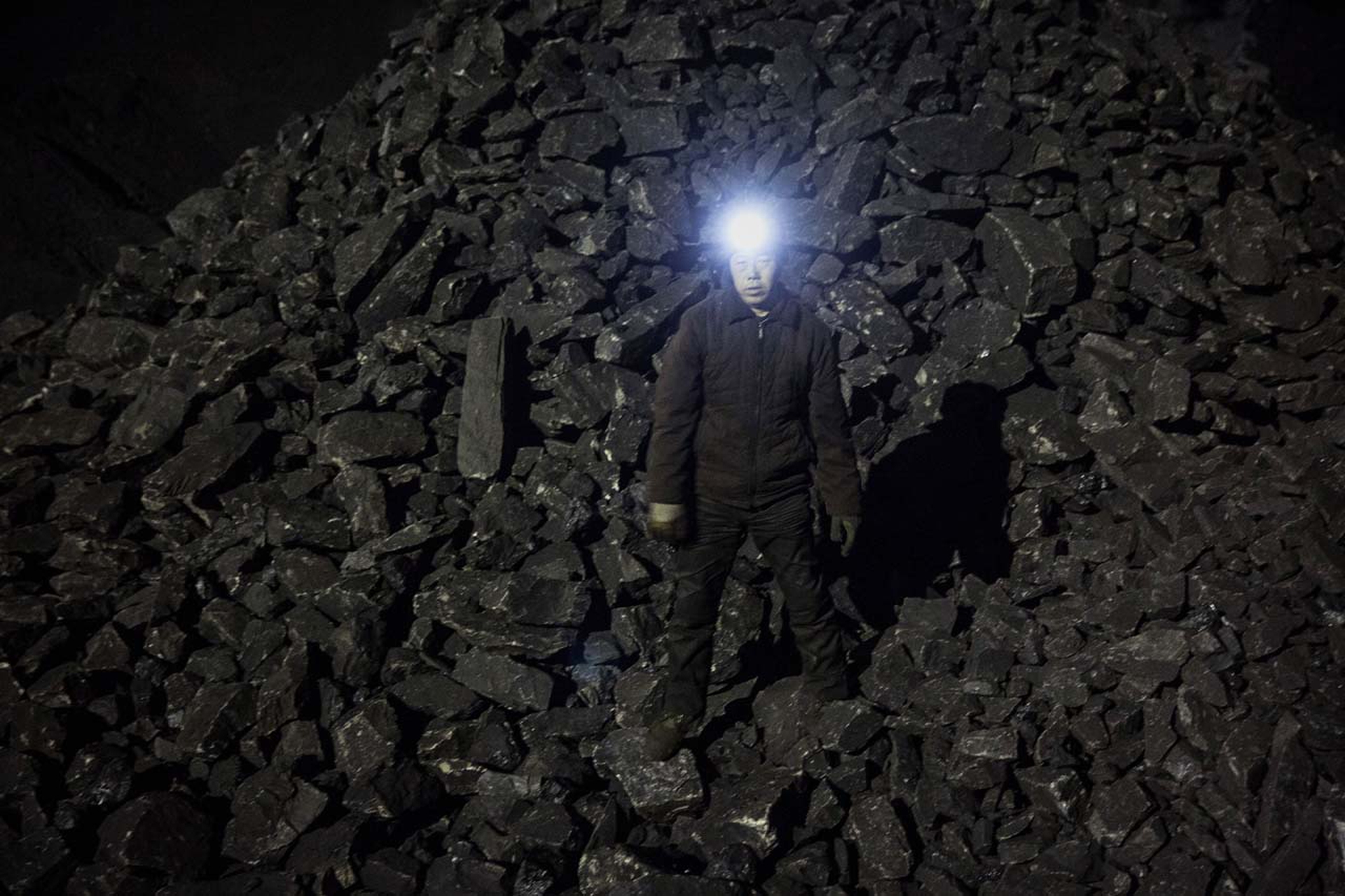 Operaio in miniera di carbone, Shanxi, Cina, 2015