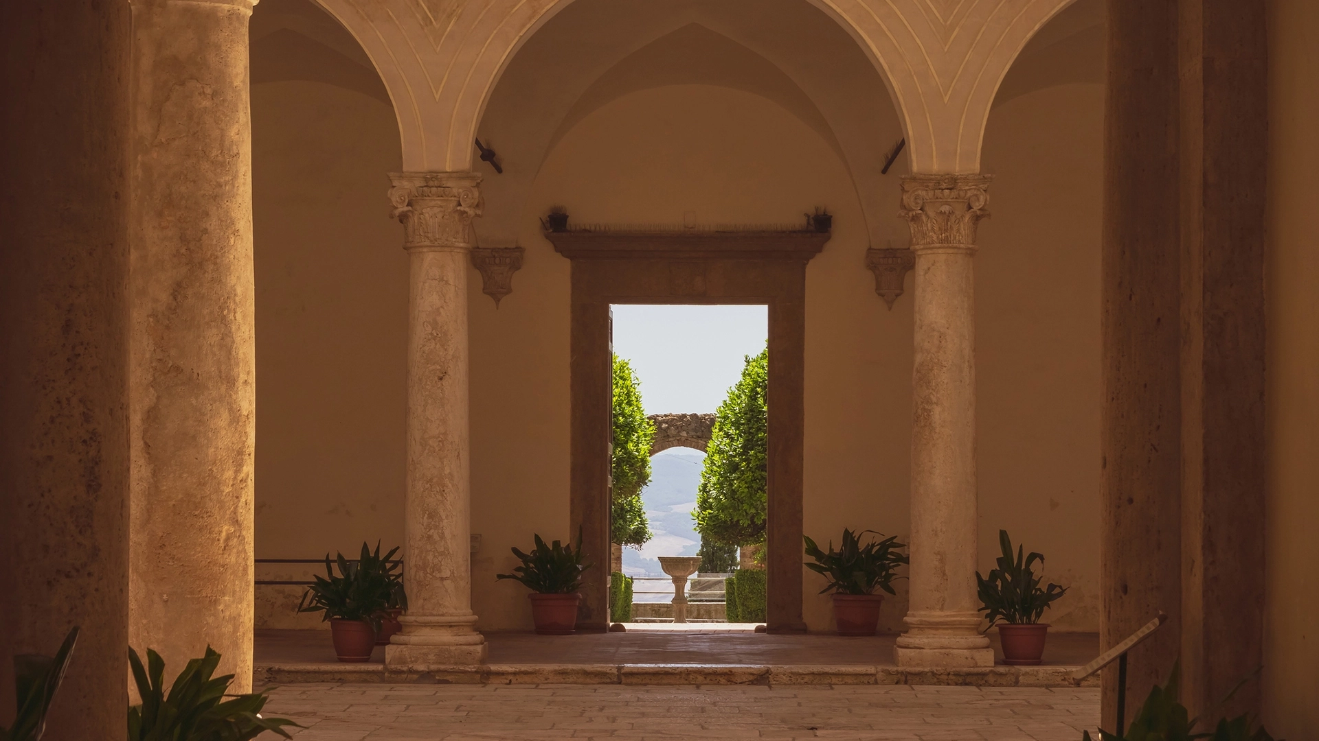 Chiostro di palazzo Piccolomini