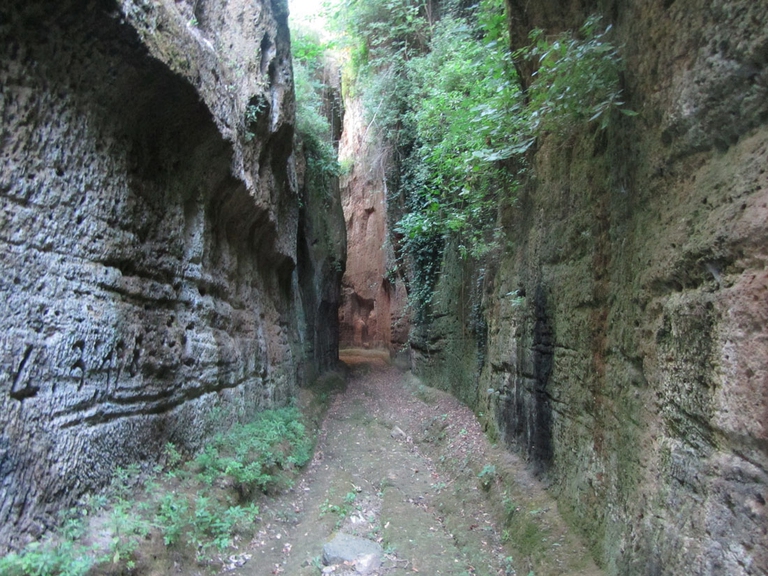 Via Amerina, foto di thomas alan, via flickr