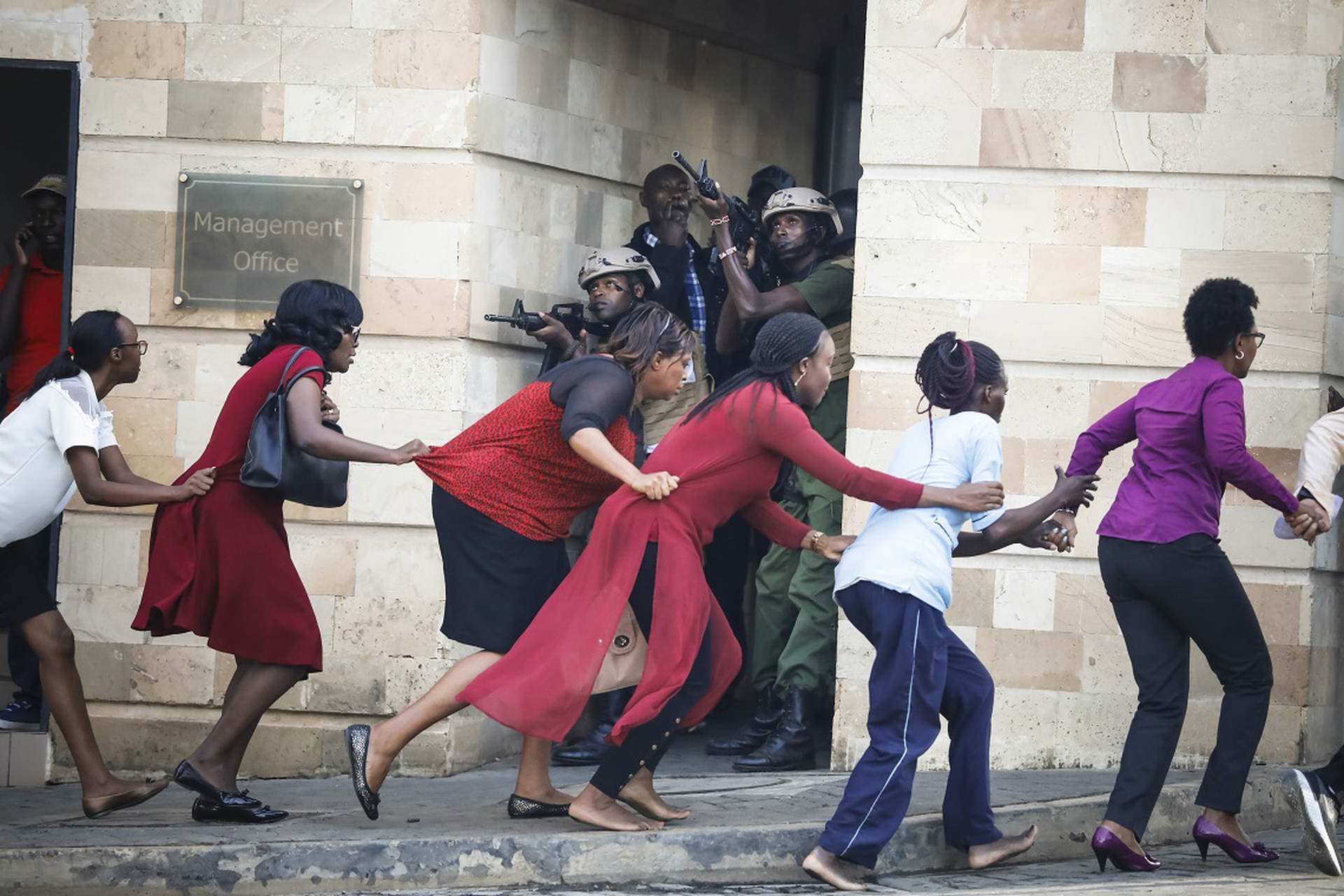 Nairobi DusitD2 Hotel Attack, Dai Kurokawa, World Press Photo 2020
