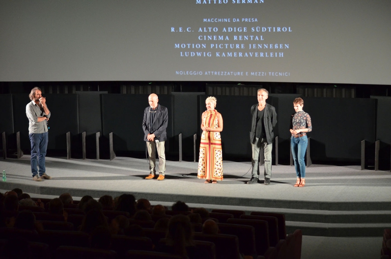 cast effetto domino la biennale di venezia