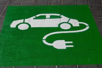 Zone a basse emissioni, in Europa aumentano le restrizioni per auto inquinanti. Il punto in Italia