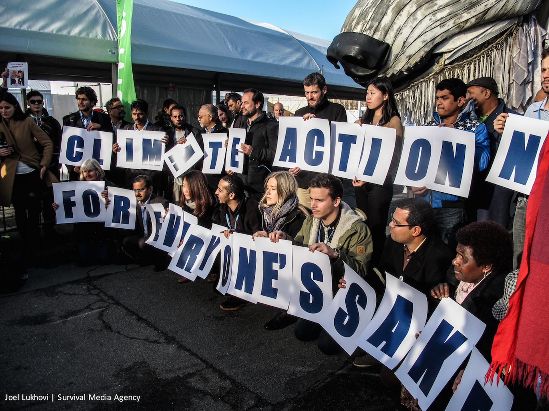 polar-bear-climate-action-now-for-everyones-sake_23003598313_o