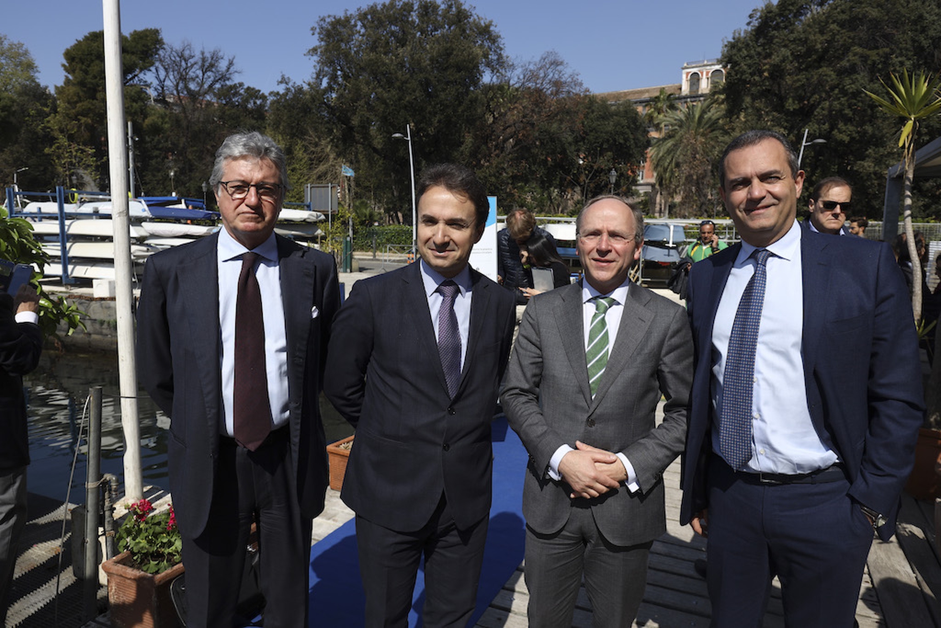 Il Seabin di LifeGate PlasticLess a Napoli grazie a KLM e Armata di Mare