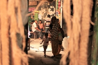 Dai bordelli del Bangladesh, le voci delle prostitute costrette nelle prigioni del sesso