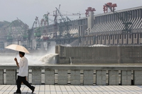 La Cina progetta una centrale idroelettrica enorme su un fiume sacro per il Tibet