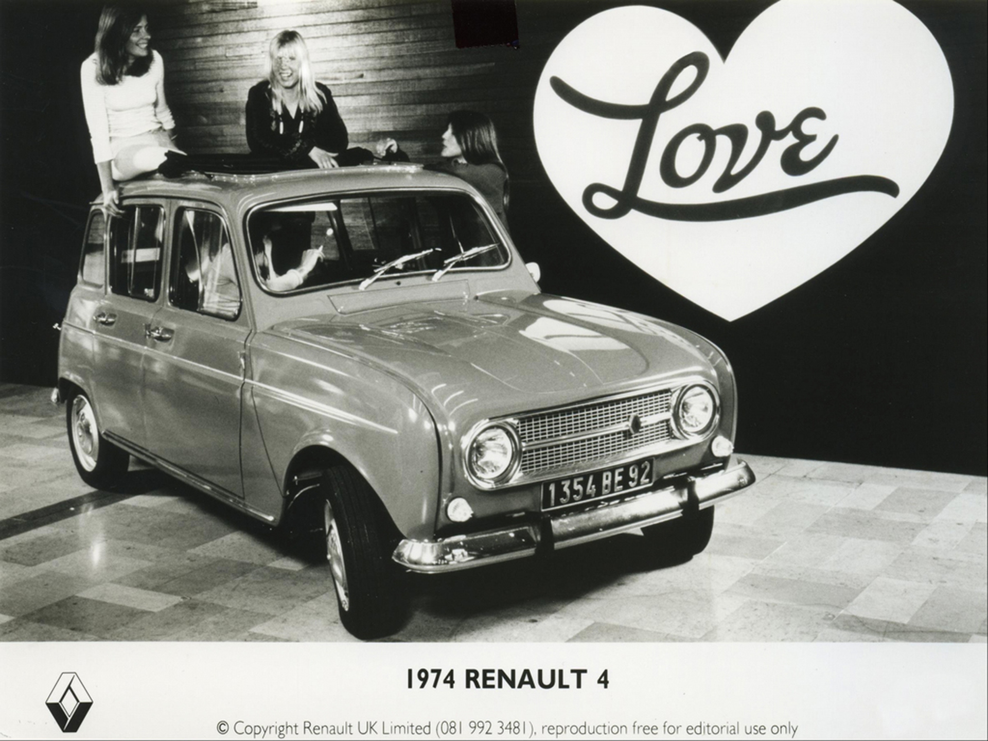 Renault_4-Small-11665