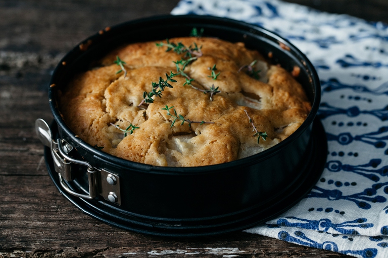 Torta di pere, vaniglia e timo