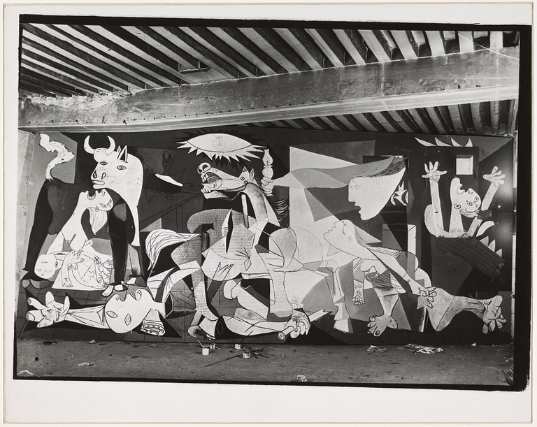 Guernica, Picasso Parigi