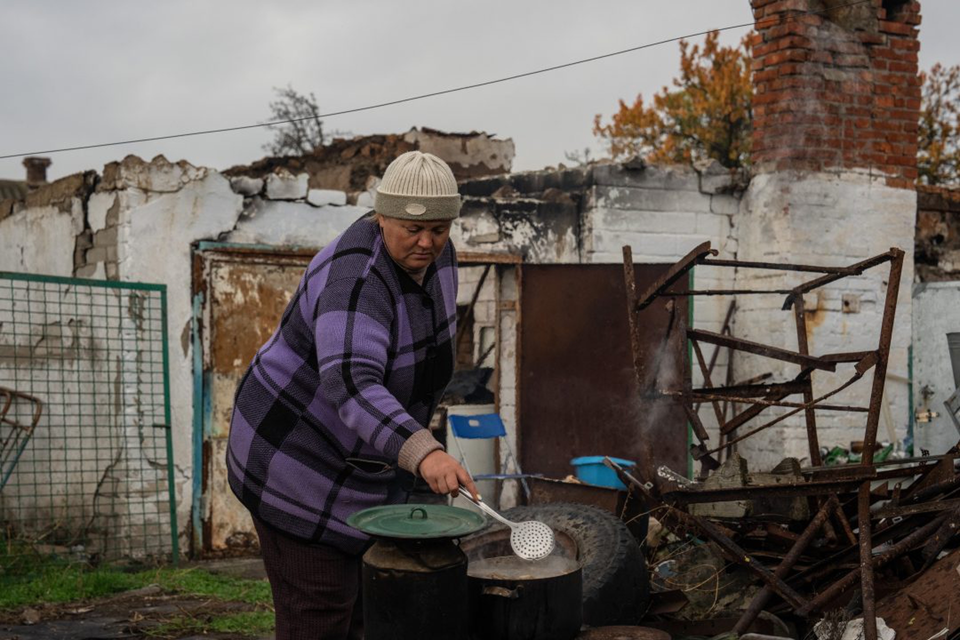 Ukraine Presses Counteroffensive In South Ahead Of Winter