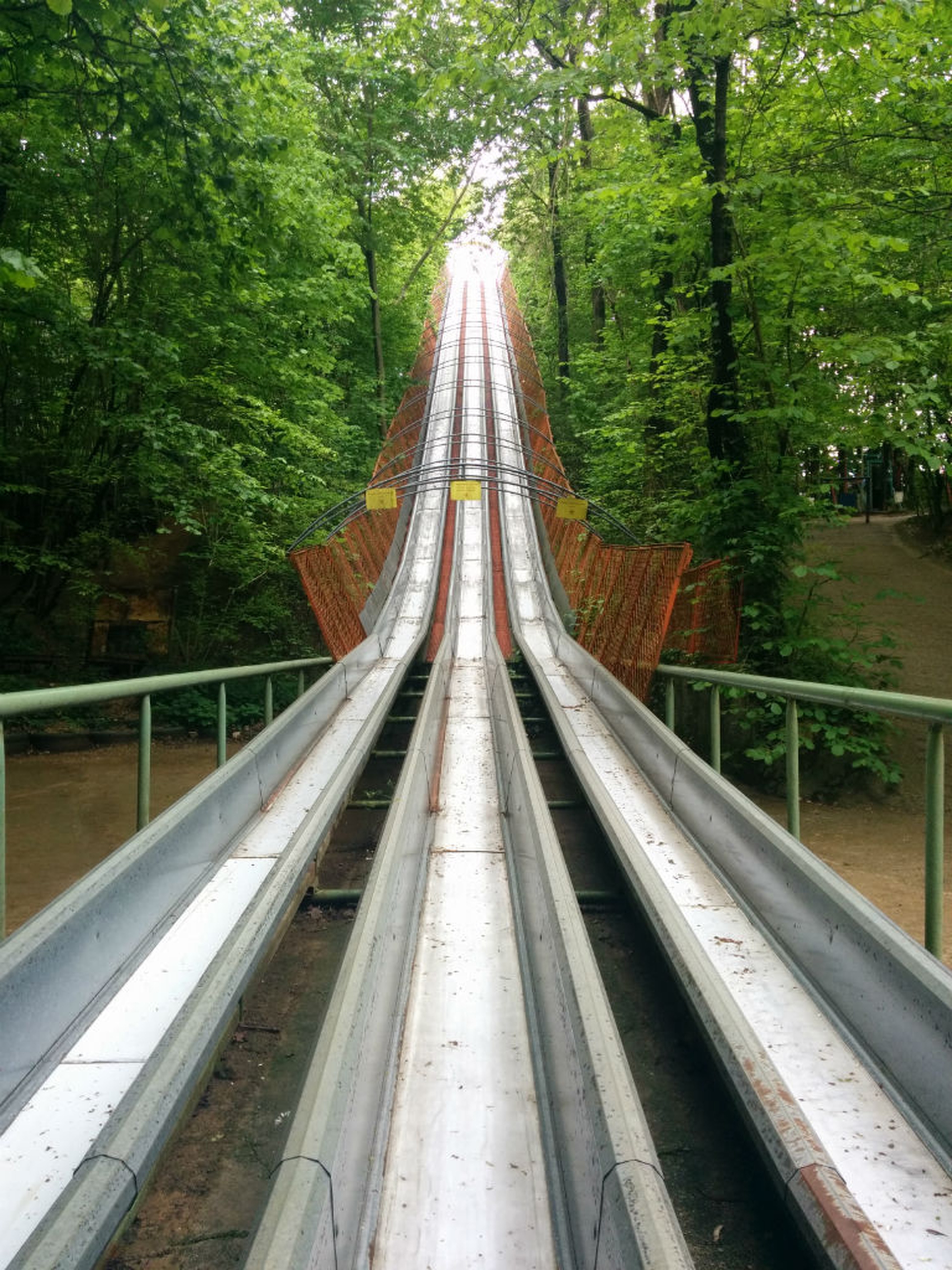 Il parco divertimenti costruito a mano e che funziona senza energia elettrica
