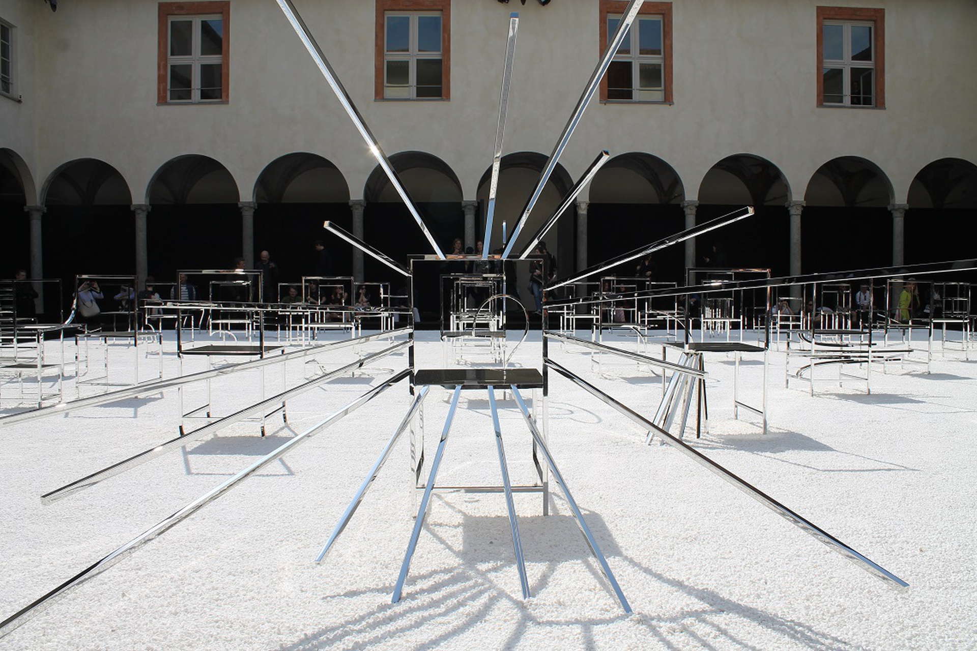 50 sedie del designer Nendo