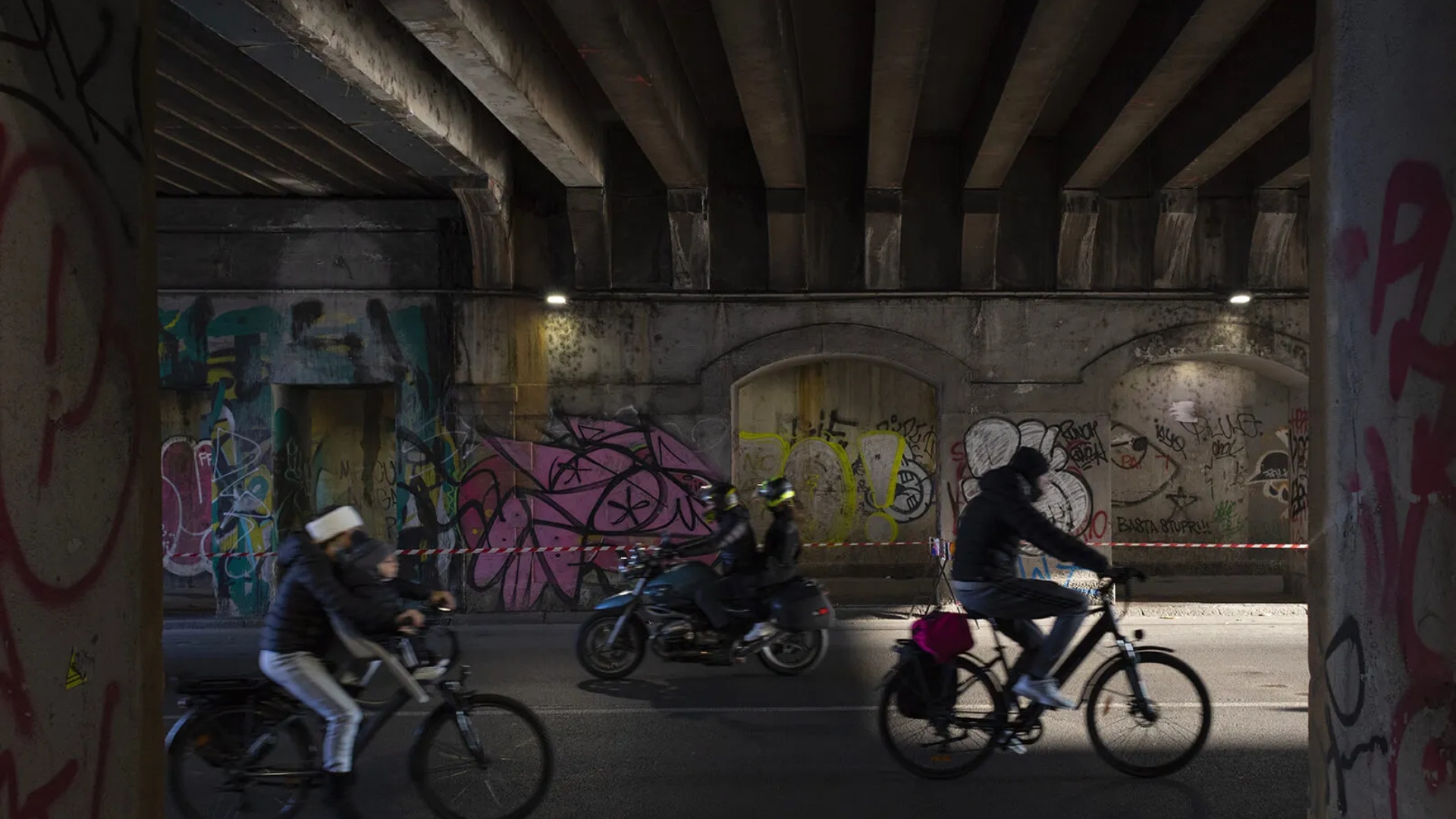 Tunnel Boulevard, i tunnel