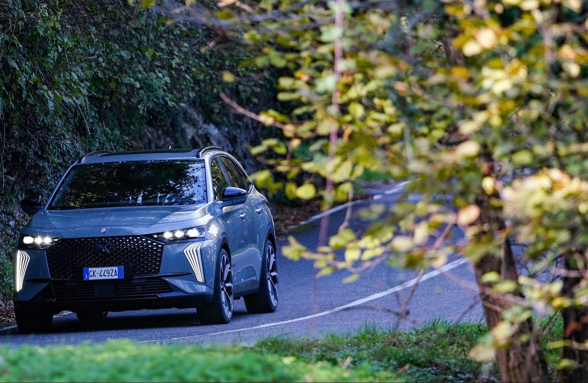 La nuova DS 7 nella versione ibrida plug-in E-Tense