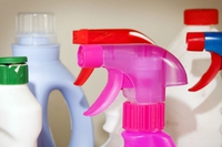 Procter & Gamble sceglie la plastica riciclata per i flaconi dei detersivi