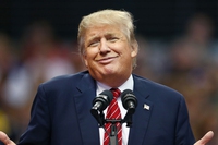 Trump cambia idea e dice agli americani di indossare la mascherina