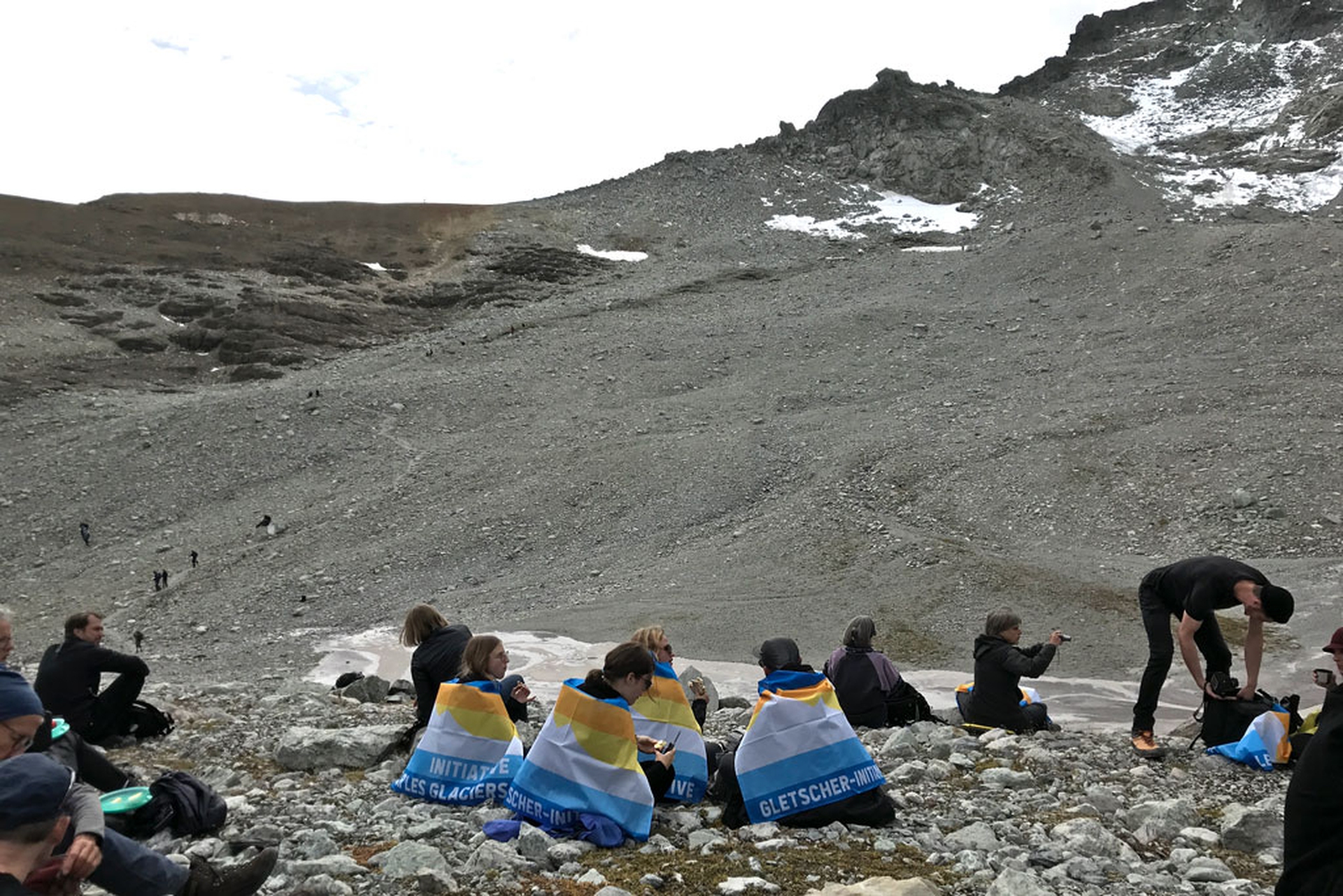 La cerimonia per il ghiacciaio del Pizol, in Svizzera