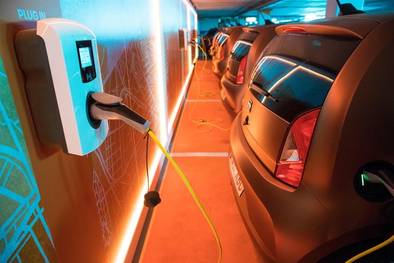 Ricarica-auto-elettrica-cas