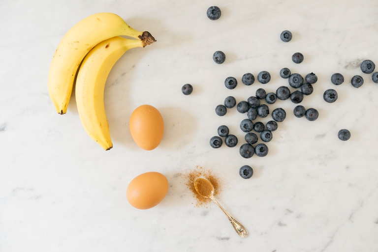 Pancake di banana con i mirtilli