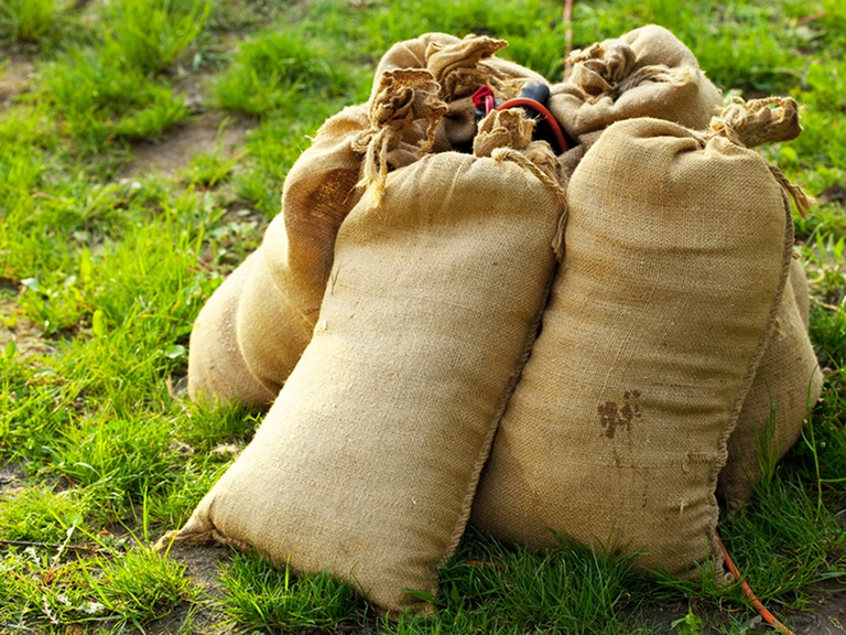 Esondazione Sele: secondo il sindaco servono interventi sugli argini