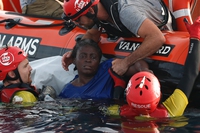 Migranti, Josefa ce l’ha fatta. Grazie alla ong Proactiva Open Arms