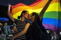 Stati Uniti, primo passo per il Respect for marriage act sui matrimoni gay