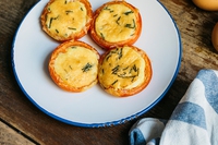 Pomodori ripieni con uova al forno