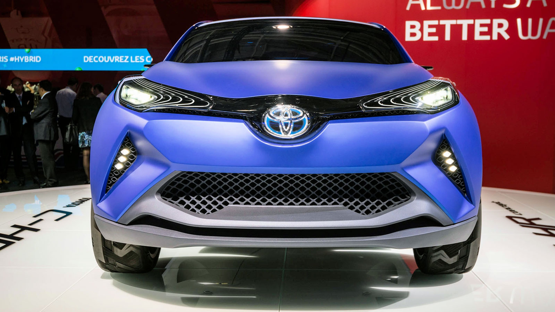 Brillano come stelle le auto elettriche e ibride al Motor Show di Parigi