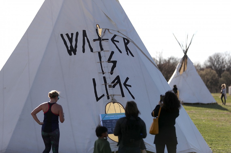 standing rock sioux, protest