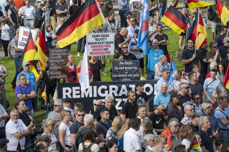 Una manifestazione dell'estrema destra in Germania