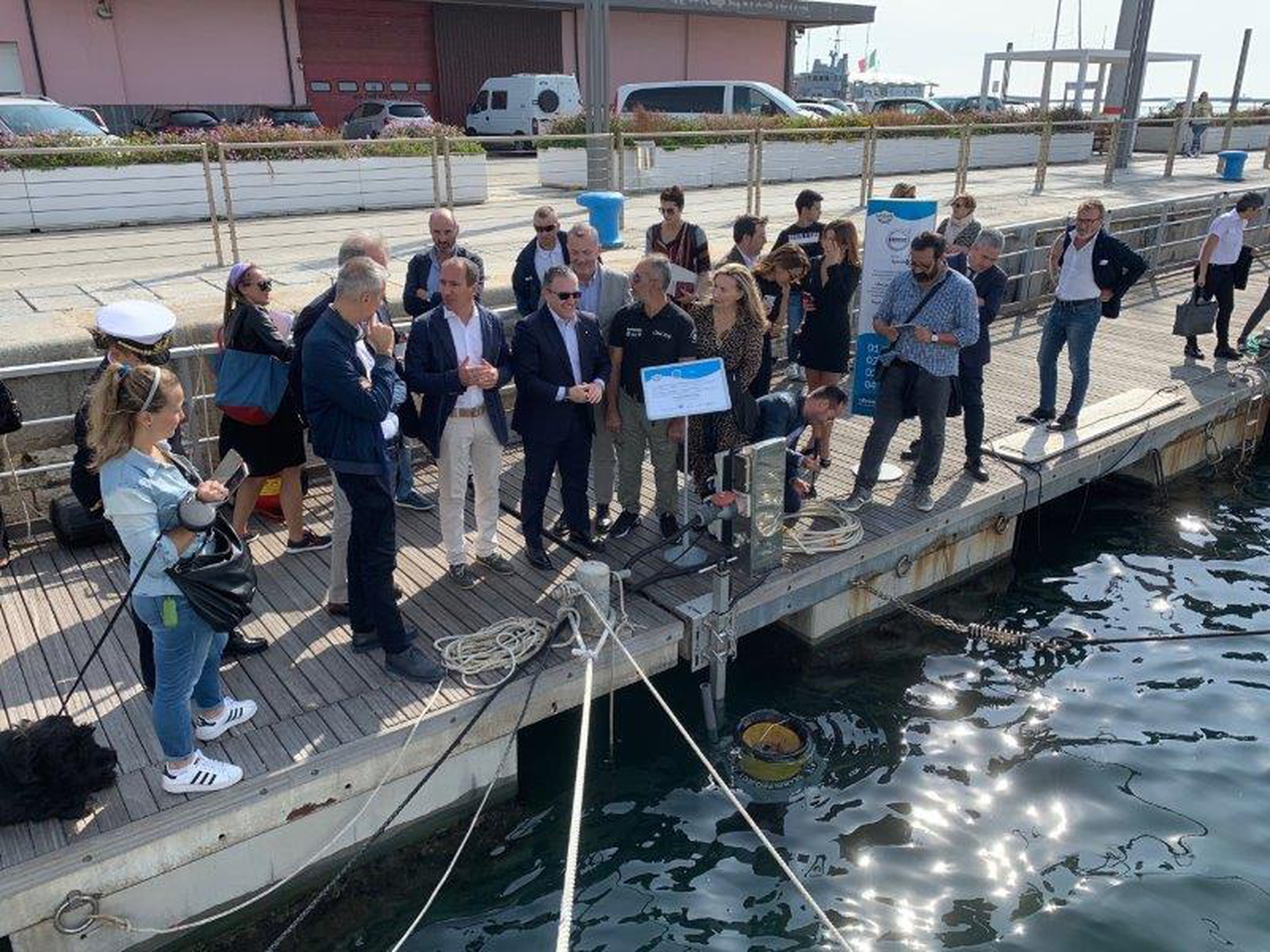 Accensione Seabin al Marina di Cagliari