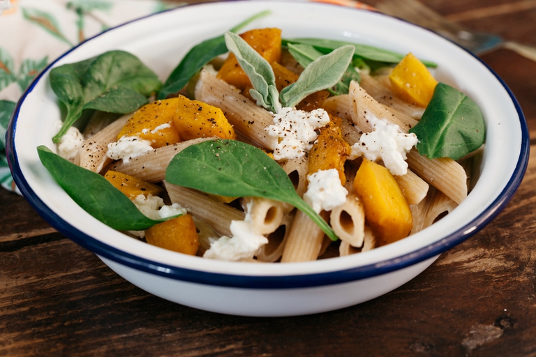 Pasta integrale con zucca al forno mantecata con la robiola