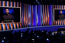 Il discorso del presidente ucraino Volodymyr Zelensky ai Grammy Awards 2022