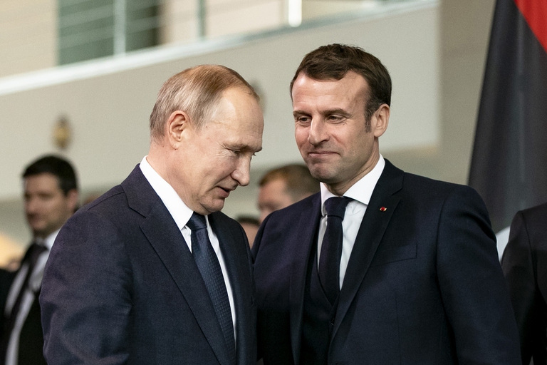 Macron e Putin nel corso di un summit a Berlino nel 2020