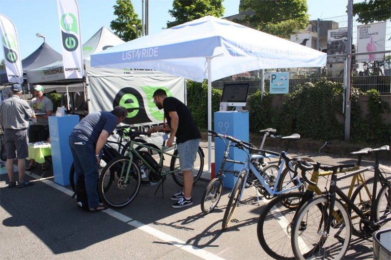 stand listnride bike sharing