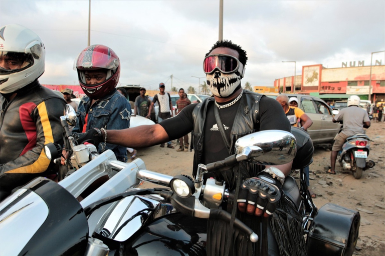 Biafra bikers. Storia di fratellanza e integrazione in sella a una moto