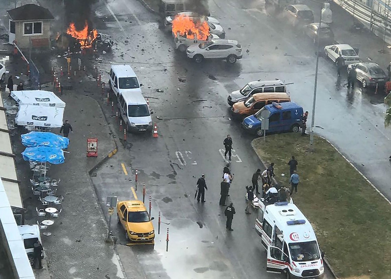 Turchia attentato Smirne