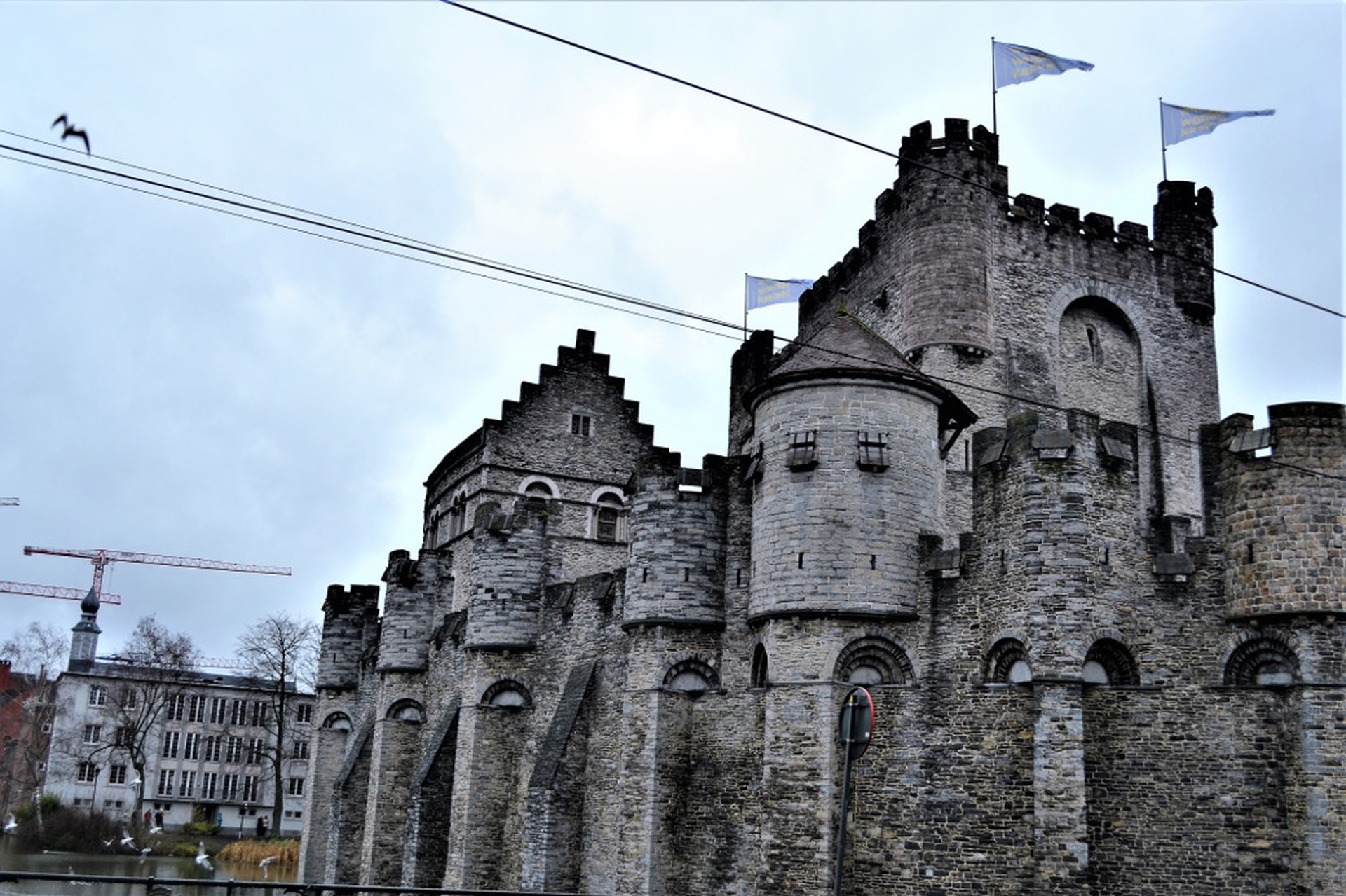 Il Castello dei conti di Fiandra è di epoca medievale