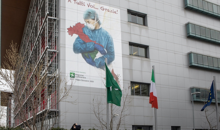 Ospedale di Bergamo fronteggia il coronavirus