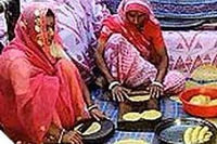 India: donne in campo