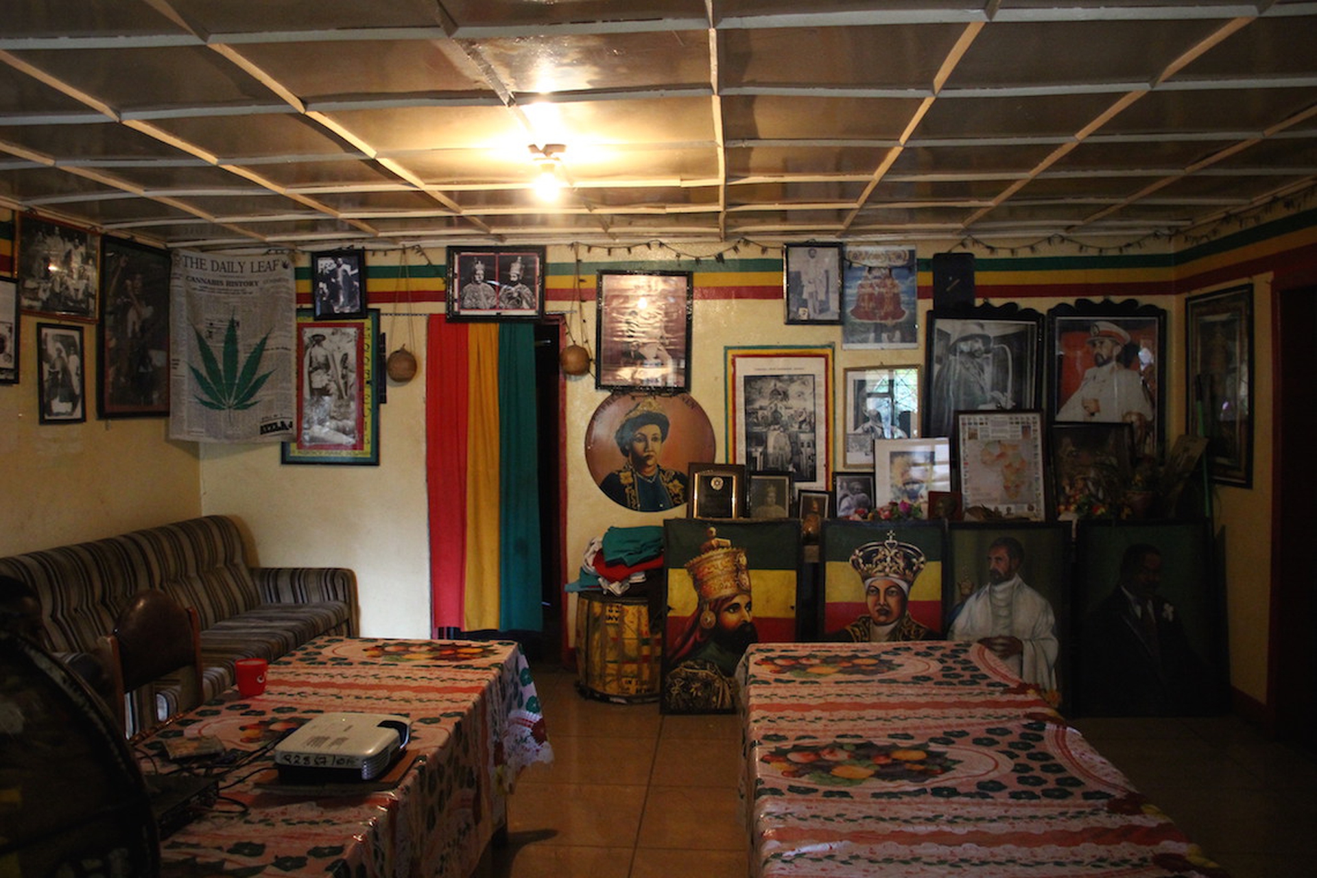 Giovani rastafariane di Sciasciamanna