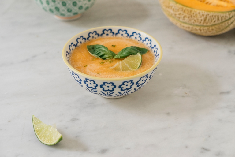 Zuppa fredda melone cantalupo lime