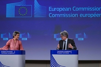 Cosa prevede l’AI Act, il primo regolamento europeo sull’intelligenza artificiale