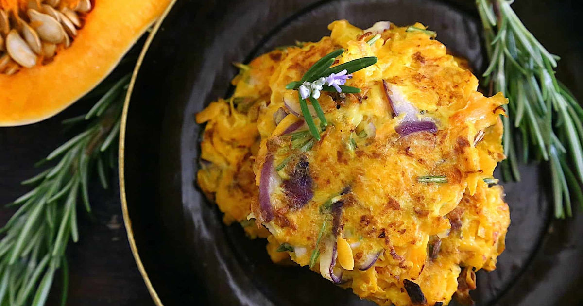 Rösti di zucca e cipolla al rosmarino, la ricetta - LifeGate