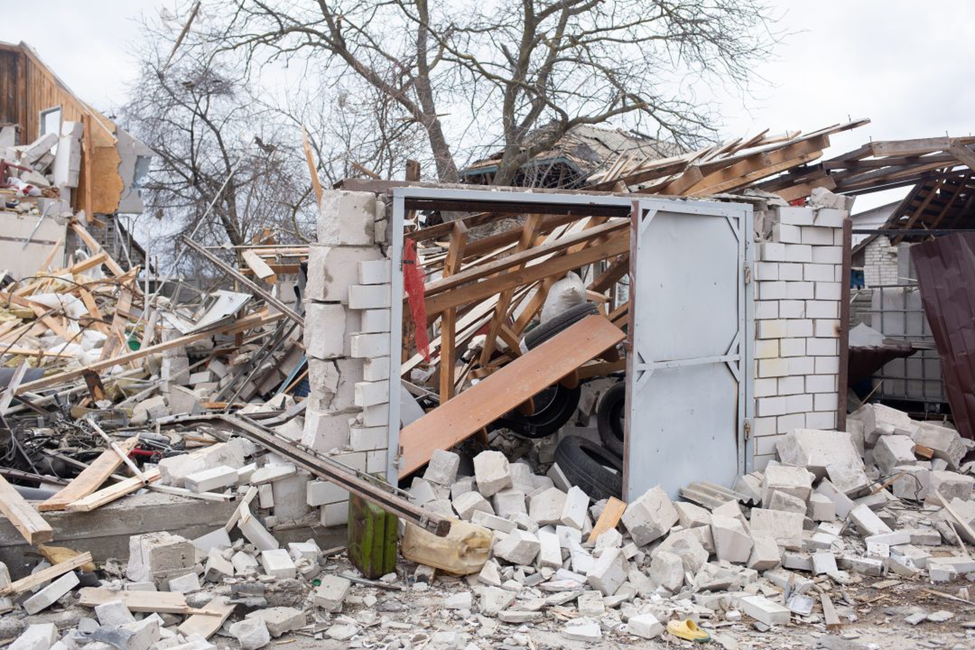 Air Strike Kills Six People In Markhalivka, Near Kyiv