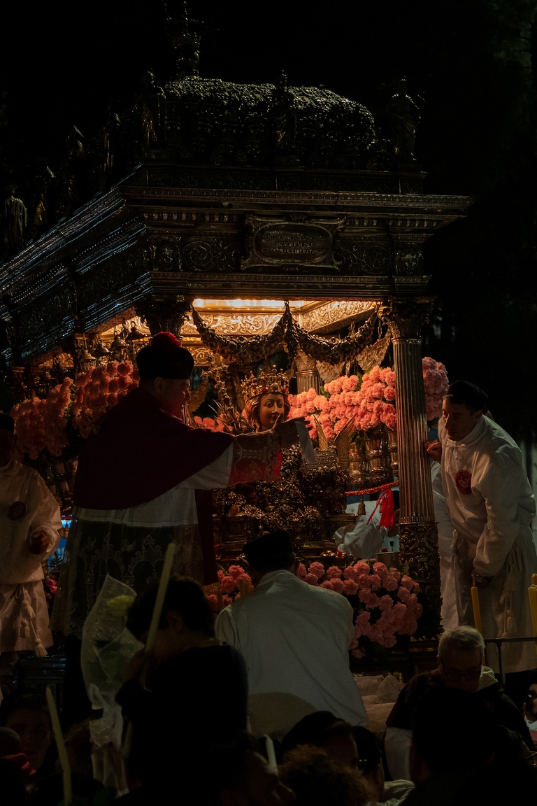 Sant'Agata, dettaglio sul saio bianco, Catania © Laura La Monaca